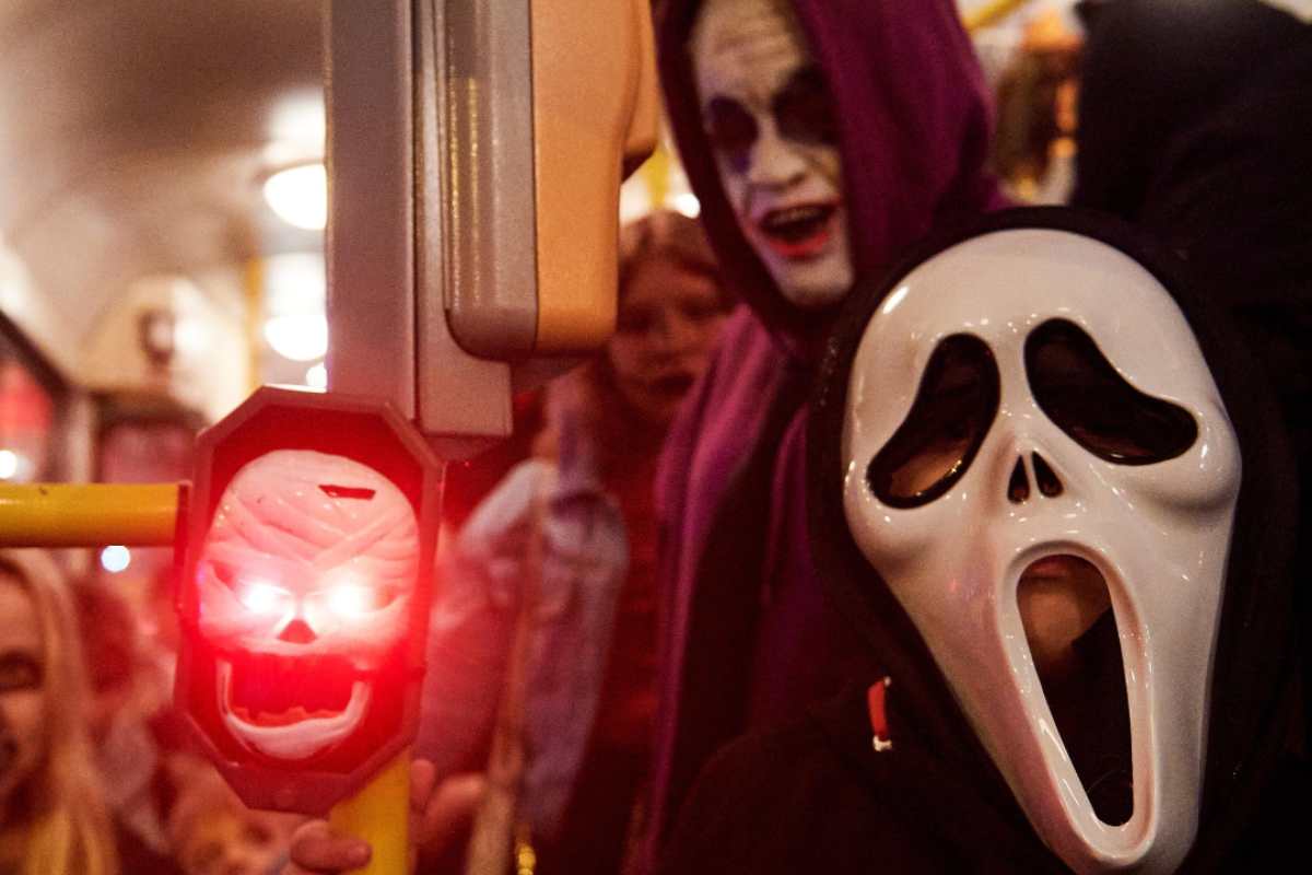 zucche streghe e maschere: vero motivo Halloween