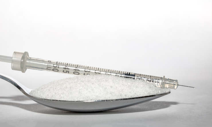 Siringa di insulina e zucchero