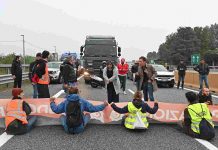 La Lega e l’arresto per gli ambientalisti che bloccano il traffico
