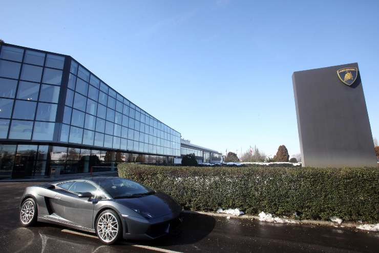 Lamborghini, settimana corta con più salario