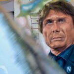 Il murales che raffigura Antonio Conte, tecnico del Napoli
