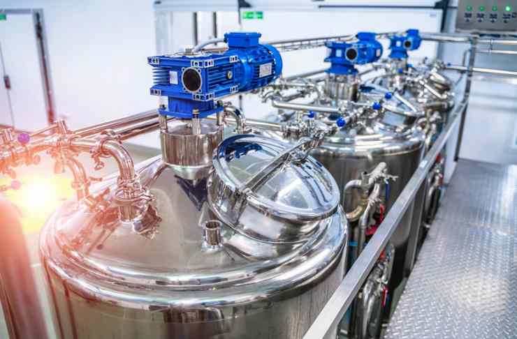 Oro dai rifiuti caseari: una scoperta svizzera rivoluziona il riciclo elettronico