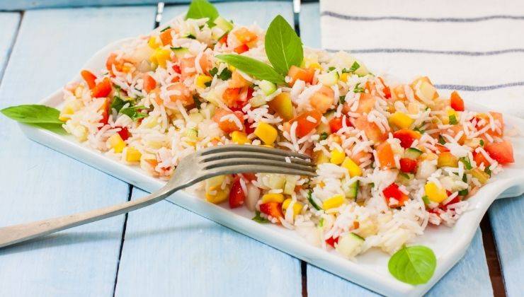 quali sono gli ingredienti dell'insalata di riso