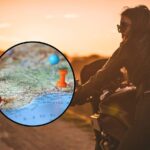 sfondo ragazza in moto tondo con itinerario mappa