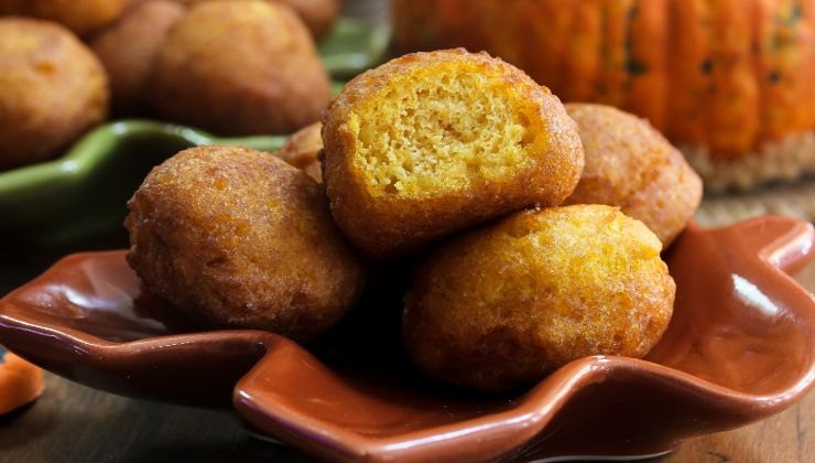 come preparare le frittelle alla zucca